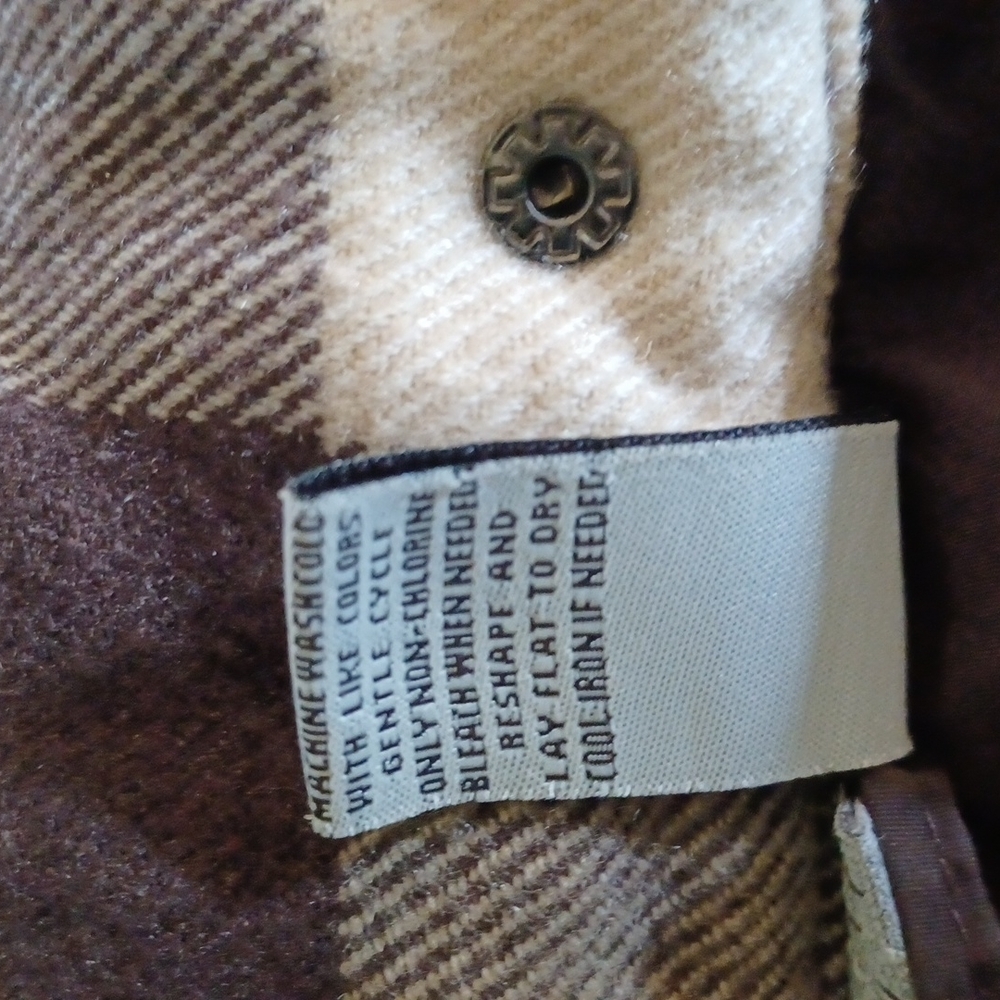 DAYTRIP LINED VEST - Picture 8 of 8